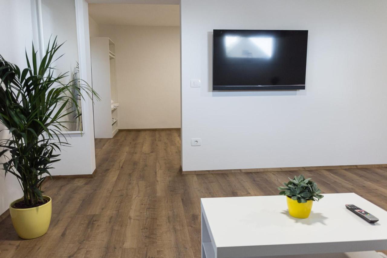 Inin Apartments Μπλεντ Εξωτερικό φωτογραφία